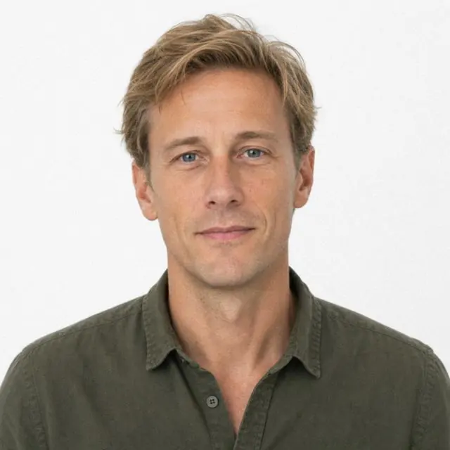 Porträtt av Elias Llorente