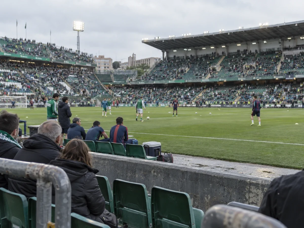 Betis tar emot serieledande Barcelona i La Liga