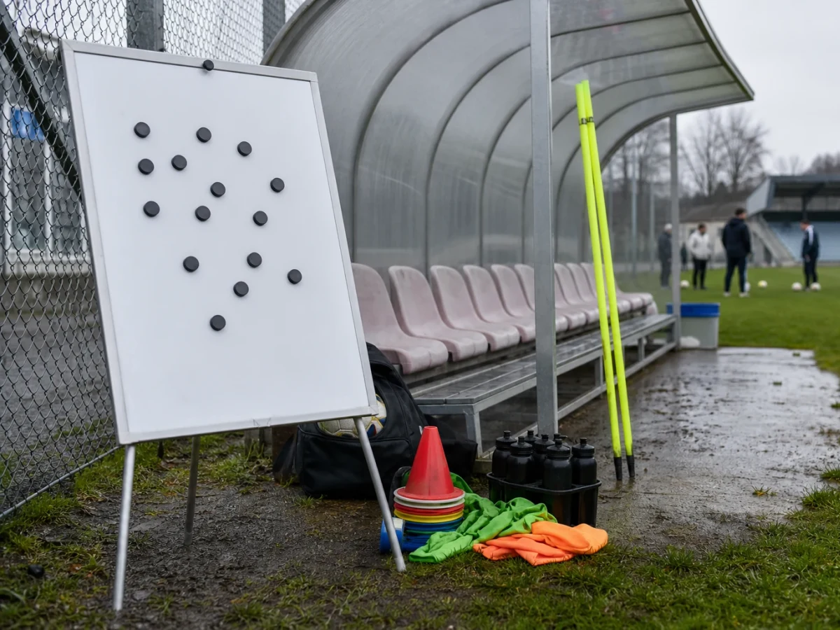Elche sätter Anselmis stab inför säsongen 2026/27
