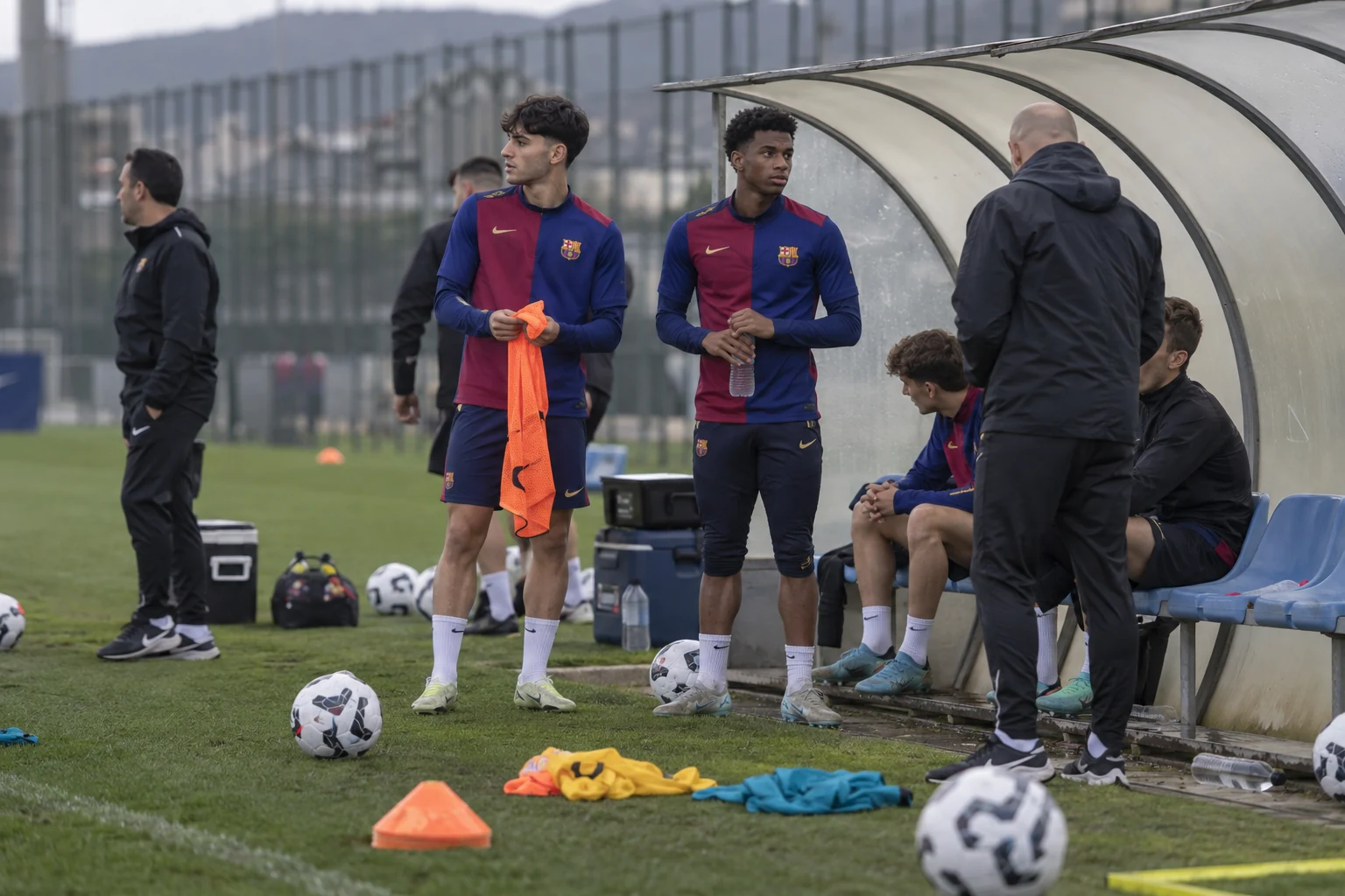 Hamza Abdelkarim förlänger med Barcelona till 2030